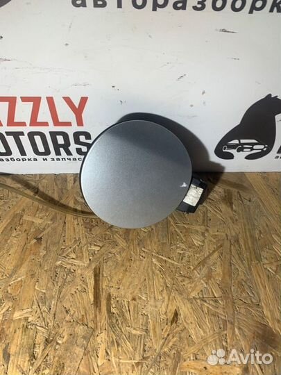 Лючок топливного бака Volkswagen Golf 1K BSE 2008