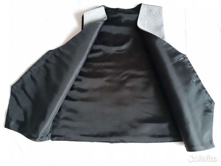 Жилет школьный на мальчика