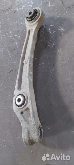 Рычаг передний правый нижний на Audi A5