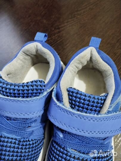 Кроссовки детские
