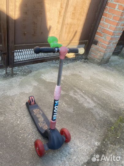 Самокат детский трехколесный бу