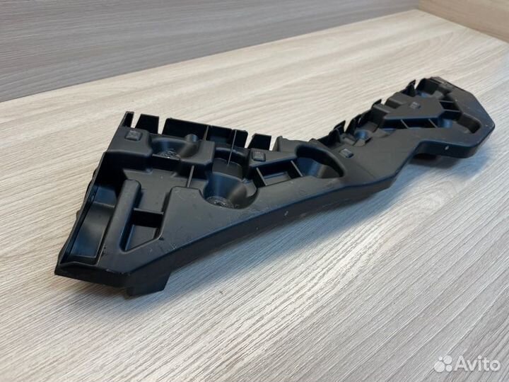 Кронштейн бампера задний правый LADA X-Ray