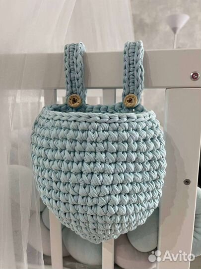 Подвесные корзинки на детскую кроватку