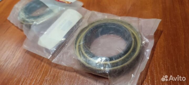 Сальник хвостовика заднего моста ChryslerJ8134810