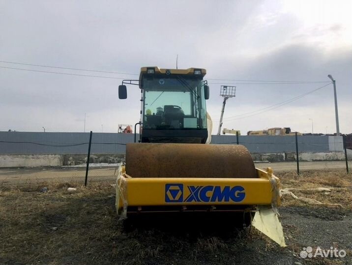 Дорожный каток XCMG XS163, 2023