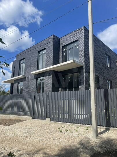 Таунхаус 170 м² на участке 3 сот.