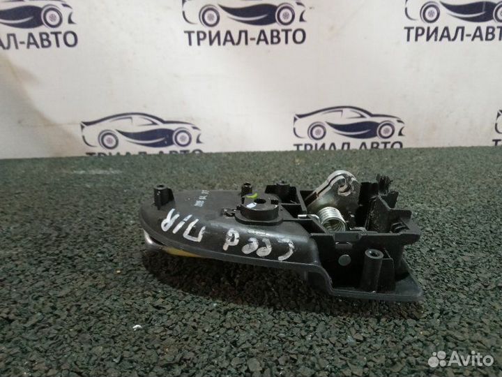 Ручка двери внутренняя передняя правая Kia Ceed 1
