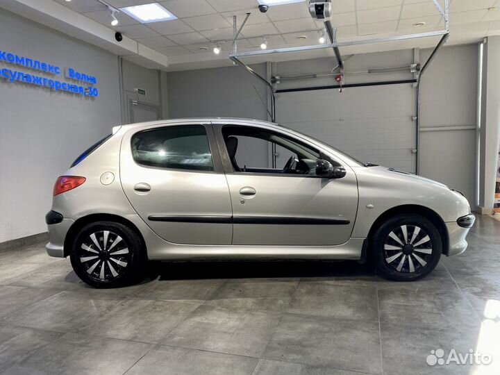 Peugeot 206 1.1 МТ, 2004, 121 616 км