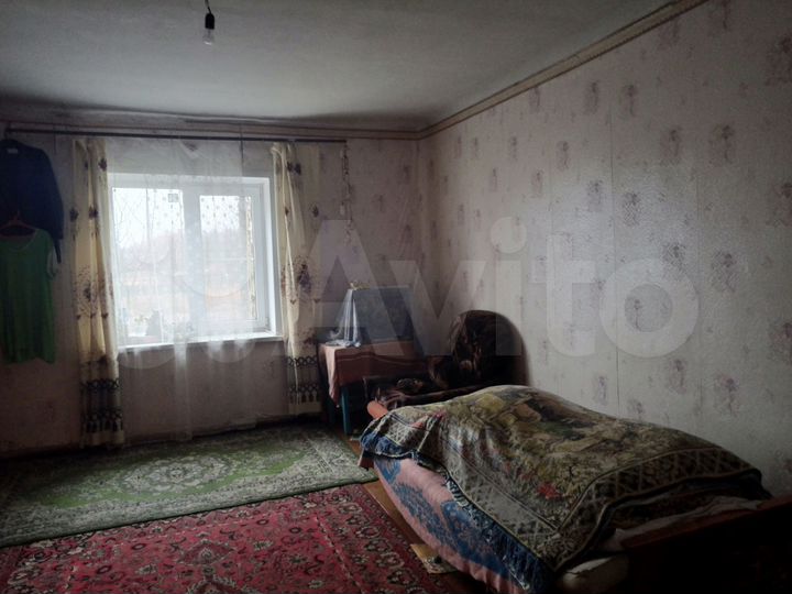 Дом 32 м² на участке 6 сот.