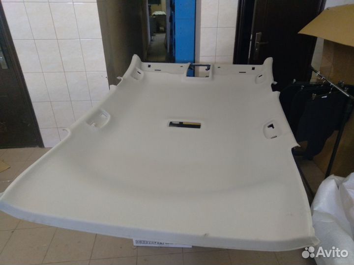 Обшивка потока VW Tiguan 2017