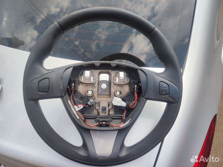 Руль на renault logan 2