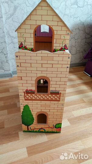 Домик кукольный