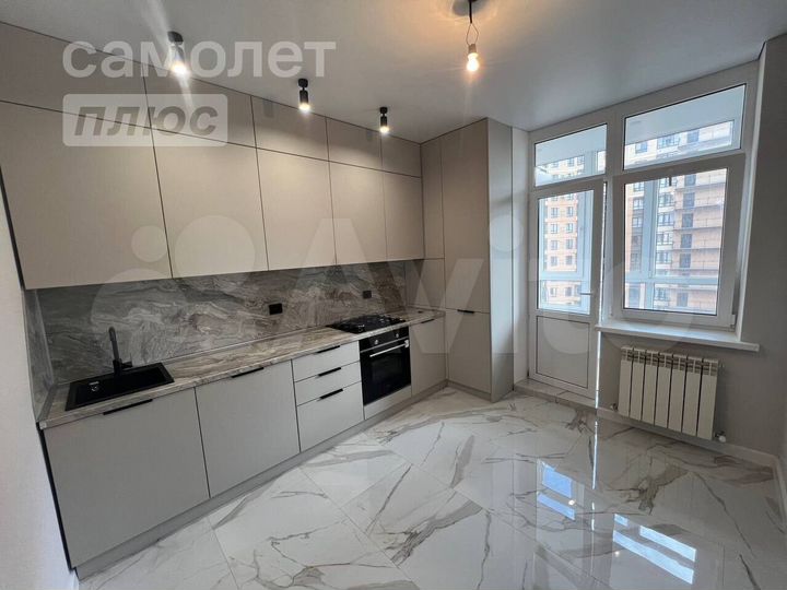 2-к. квартира, 55 м², 11/18 эт.