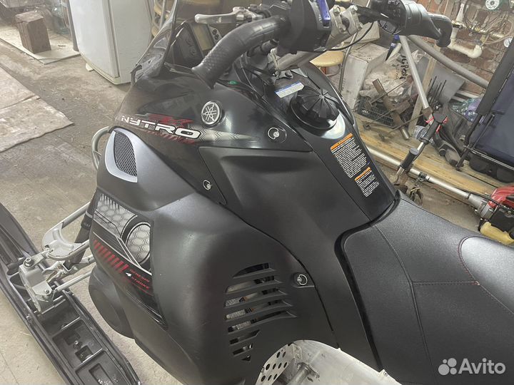 Продам снегоход Yamaxa nitro
