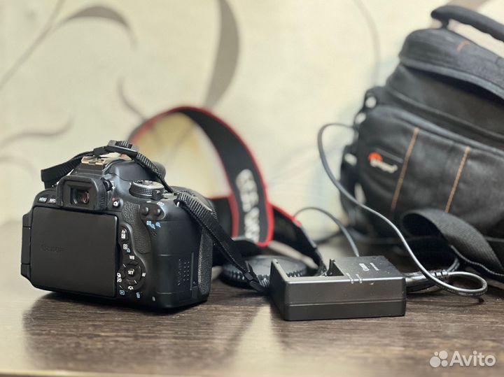 Фотоаппарат Canon eos 600d