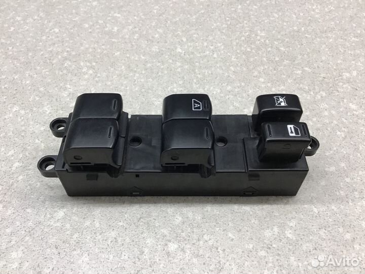 Блок управления стеклоподъемниками Subaru Impreza