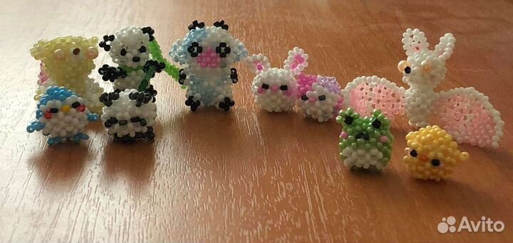 Украшения и игрушки из бисера