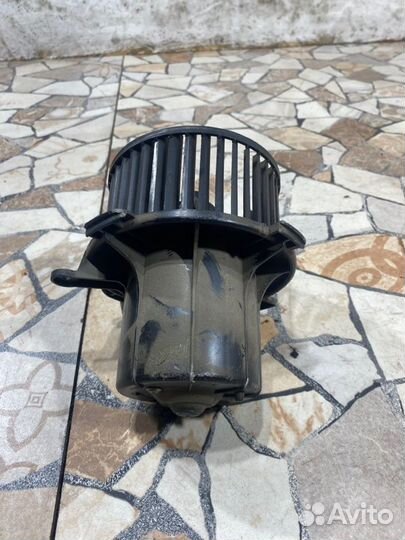 Моторчик печки Citroen C4 хэтчбэк TU5JP4 2009