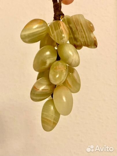 Оникс -виноград, четки, яблоко пирамида