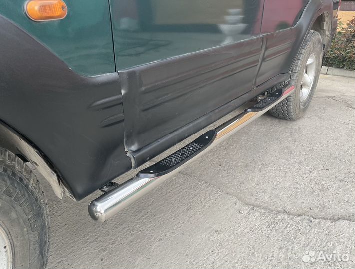 Пороги труба с проступью Mitsubishi Pajero 1 4