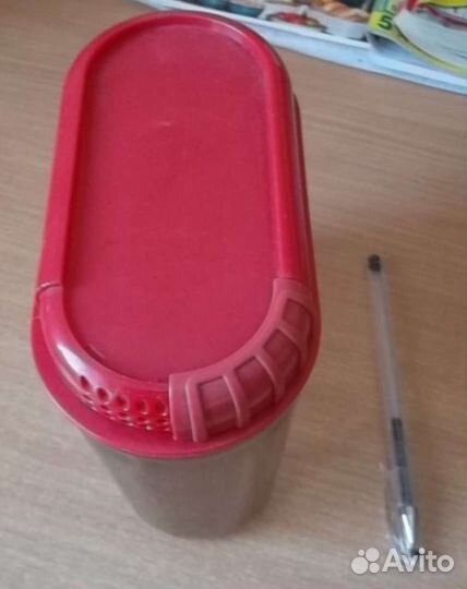 Контейнер для хранения крупы с дырочками