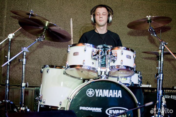 Преподаватель по ударной установке / барабаны