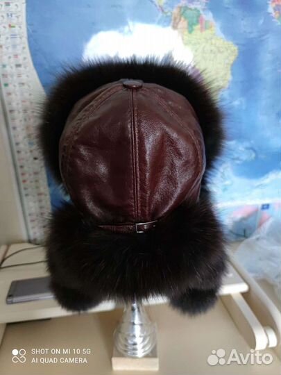 Зимняя шапка из кожи с мехом