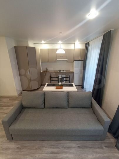 1-к. квартира, 37 м², 1/10 эт.