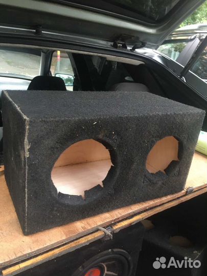 Короб под колонки