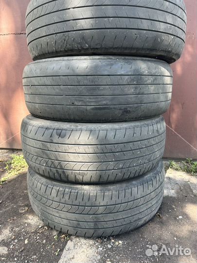 Bridgestone Dueler H/L 235/55 R20