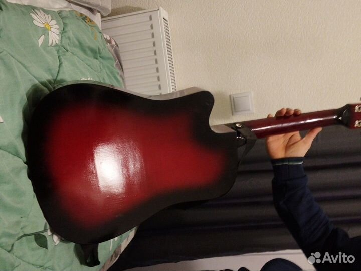 6 струнная бас гитара