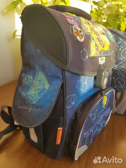 Рюкзак портфель для мальчика в школу