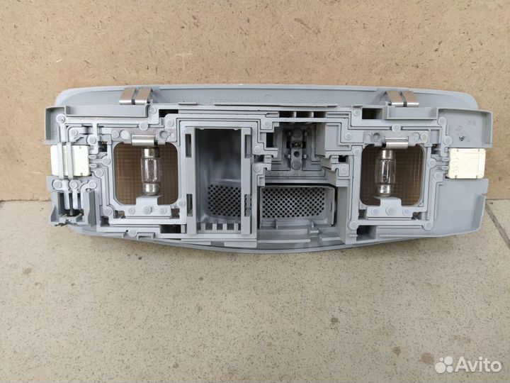 Плафон Митсубиси ASX