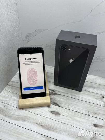 iPhone 8, 64 ГБ