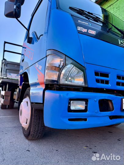Isuzu NQR75 с КМУ, 2010