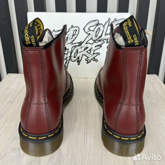 Dr. Martens 1460 Smooth Leather 'Cherry Red'