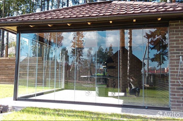 Панорамное безрамное остекление