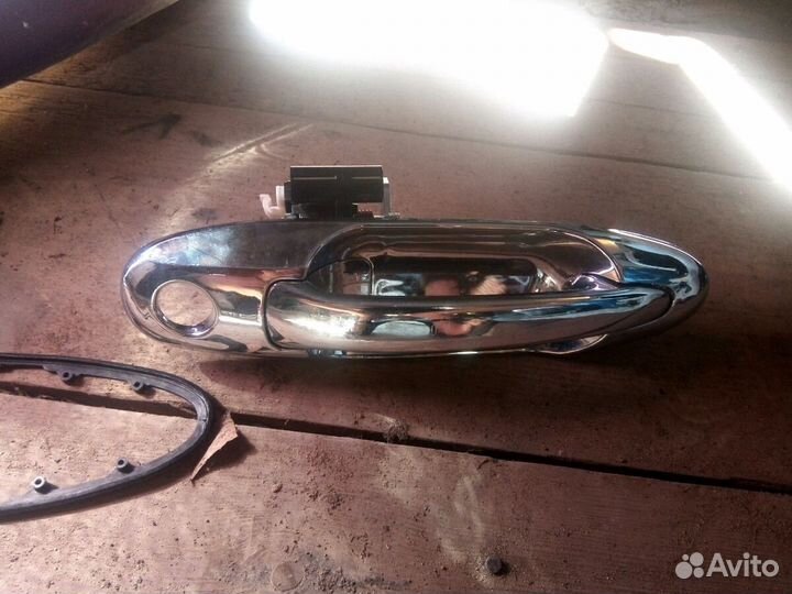 Тойота Ленд Крузер ручка передней правой двери