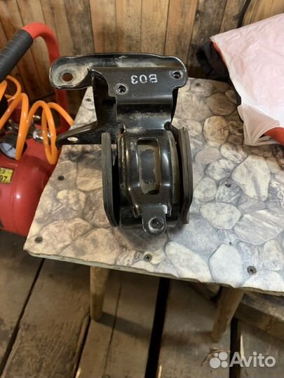 Опора двигателя передняя левая Hyundai Santa Fe