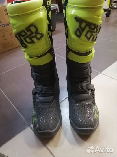 Мотоботы новые 40 р-р