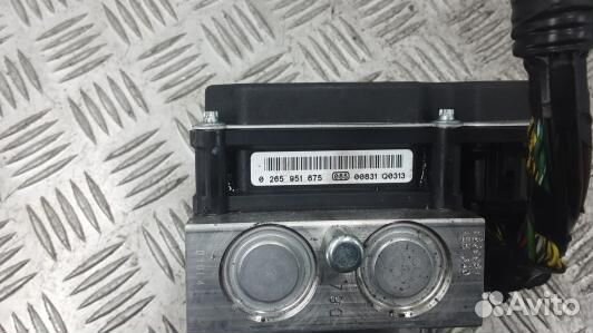 Блок ABS land rover discovery 4 (PEA01KW01)