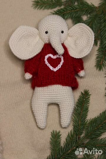 Вязаный слонёнок, игрушка
