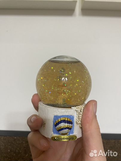 Шар с блестками. Montenegro