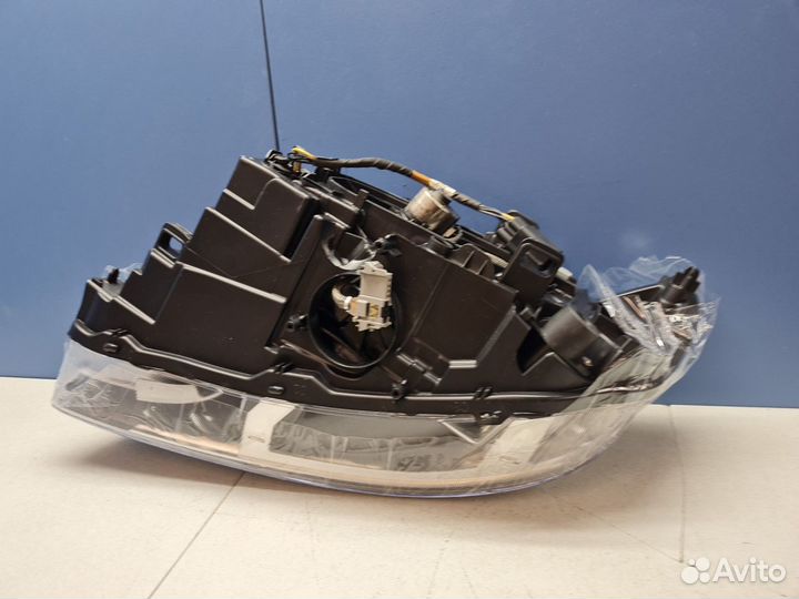 Фара правая Volvo S60 2010-2018