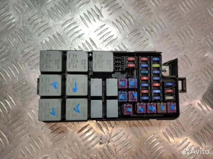 Блок предохранителей Chevrolet Lacetti 1.6 F16D3