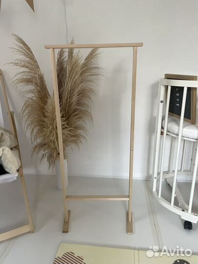 Вешалка напольная