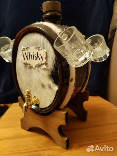 Бочонок для виски с 4 рюмками