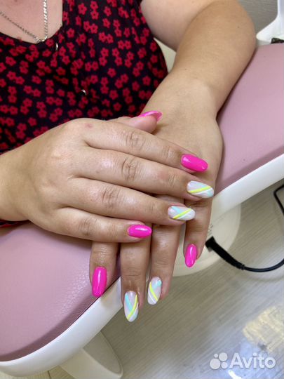 Маникюр педикюр