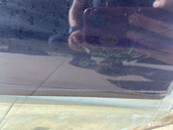 Стекло двери заднее левое Kia cerato 2