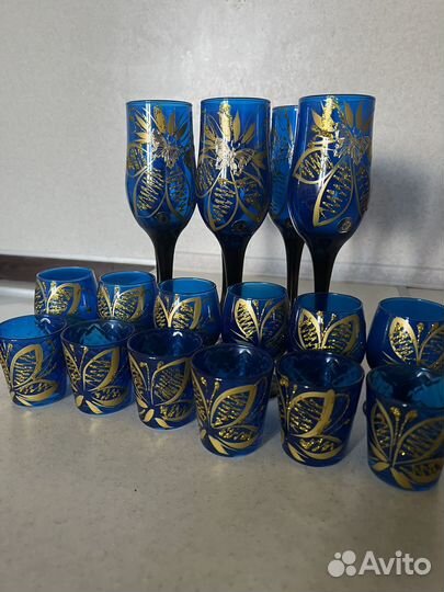 Набор фужеров и рюмок